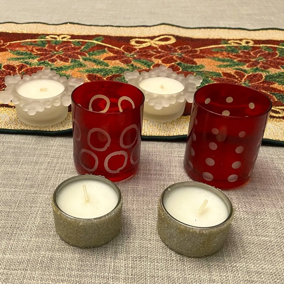 NWOT candles - 2 snowflake and 2 red votives w/ sparkle tealights - Picture 7 of 7